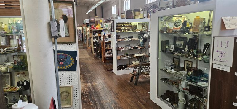 Vinyl Records For The Music Hunters