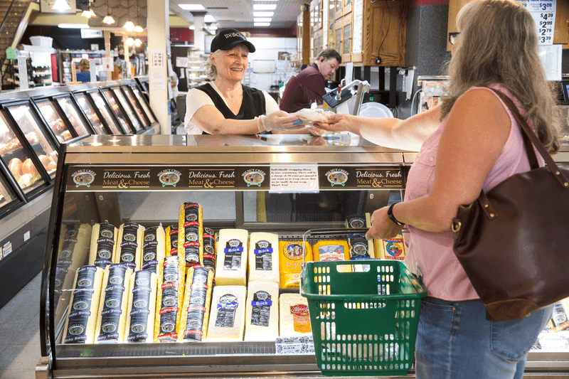 Walnut Creek Cheese & Market, Walnut Creek, OH