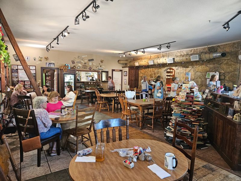 Where Books and Sandwiches Share a Roof Where Books and Sandwiches Share a Roof