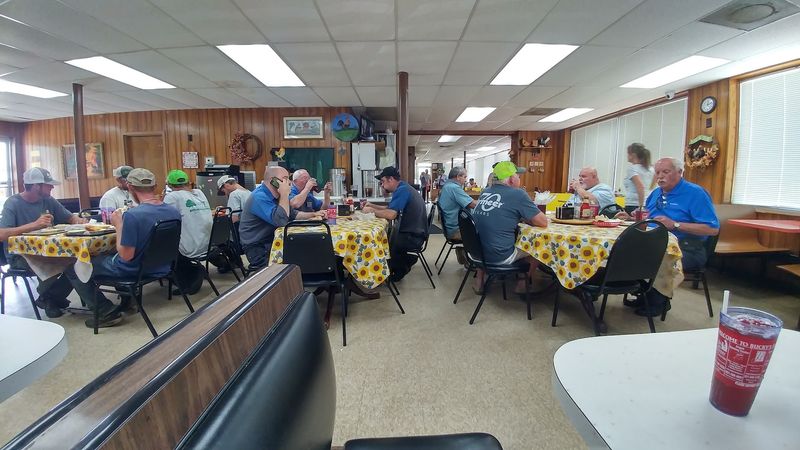 Where Everybody Knows Someone