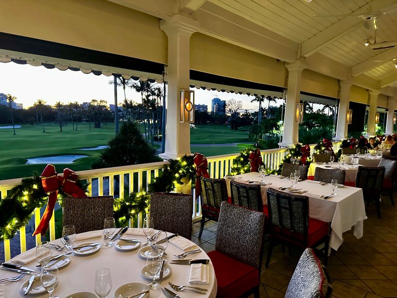 Where This Palm Beach Classic Lives Where This Palm Beach Classic Lives