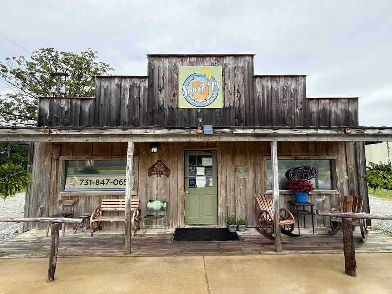 Where To Find This Country Kitchen Where To Find This Country Kitchen