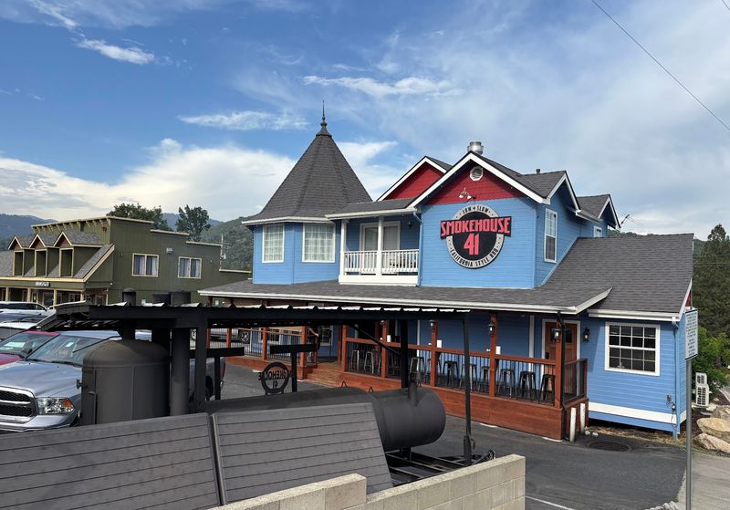 Where To Find This Roadside Smokehouse Where To Find This Roadside Smokehouse
