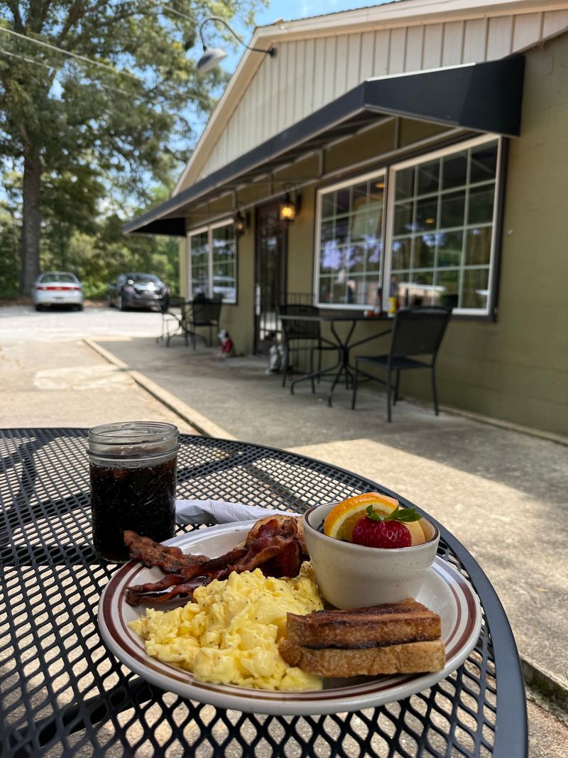 Where Winterville Meets Its Favorite Table
