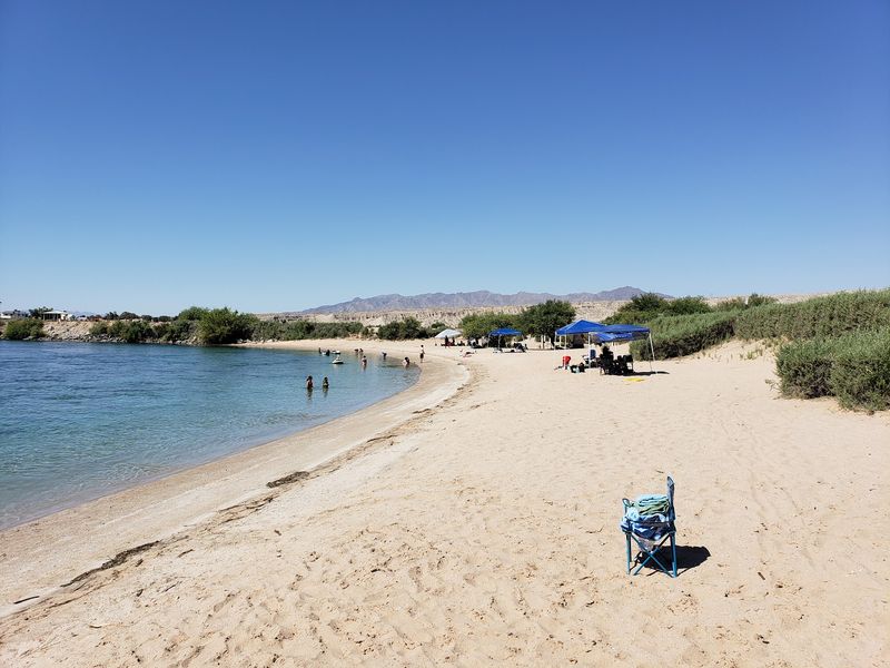 White Sand You Would Not Expect In The Desert White Sand You Would Not Expect In The Desert