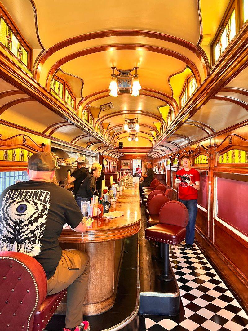 Who Feels at Home in the Dining Car