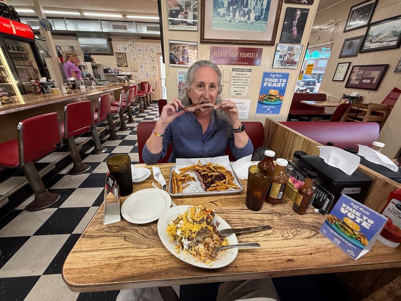Who Fills The Booths