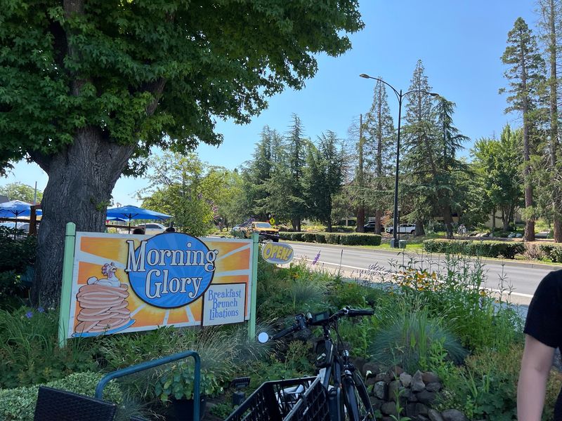 Why It Stays Ashland's Morning Favorite