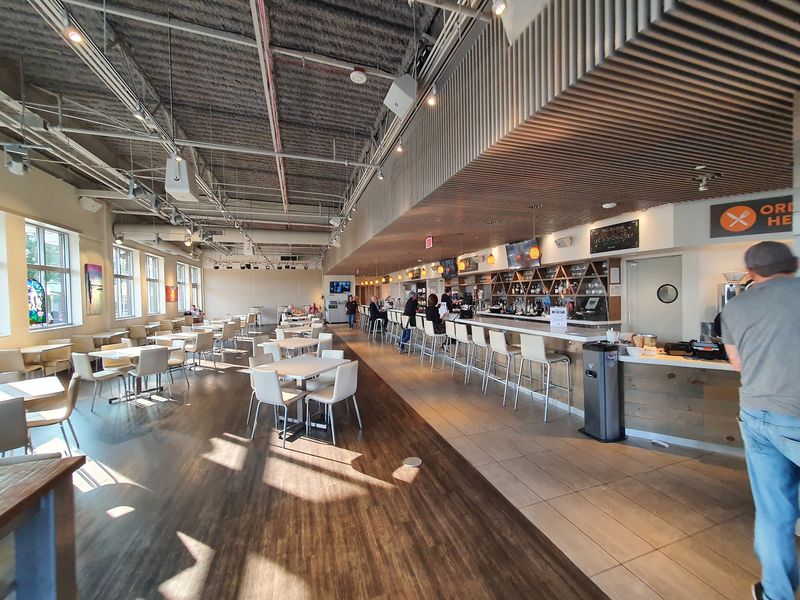 Why This Akron Favorite Keeps Filling Up Why This Akron Favorite Keeps Filling Up