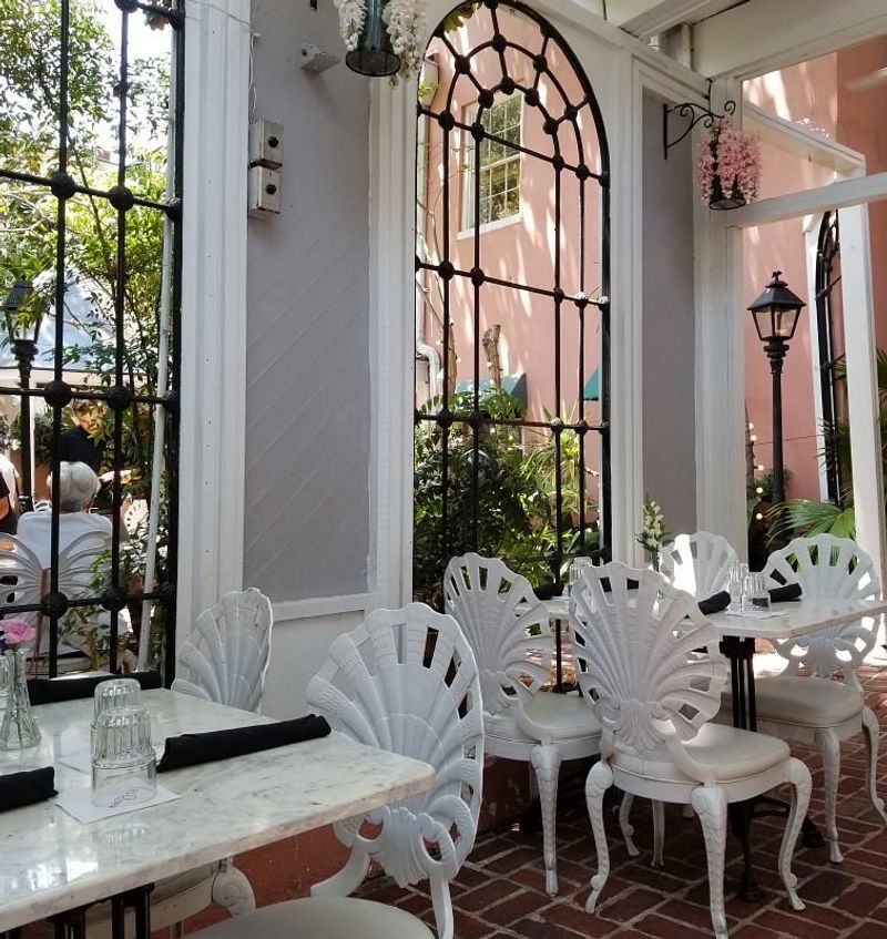 Why This Charleston Classic Earns Its Reputation Why This Charleston Classic Earns Its Reputation