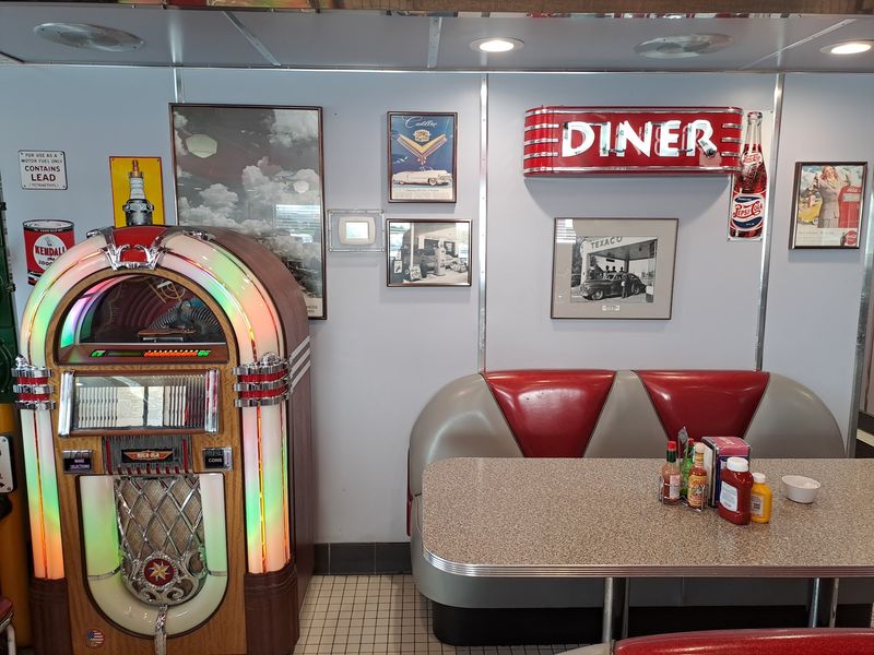 Why This Diner Keeps Pulling People Back