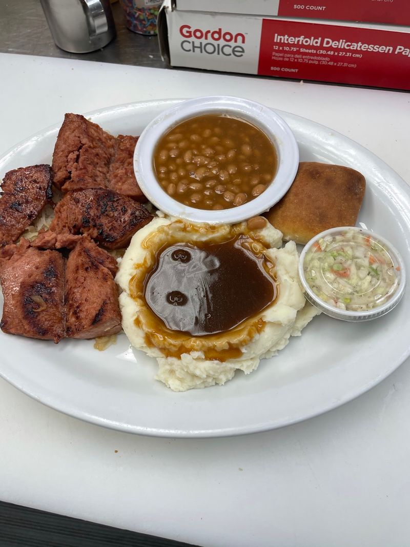 Why This Diner Keeps Winning Hearts