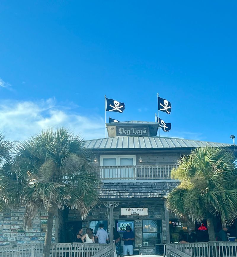 Why This Fish House Keeps Winning Hearts Why This Fish House Keeps Winning Hearts