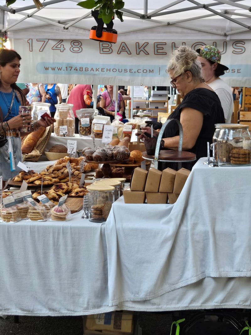 Why This Market Keeps Drawing Crowds