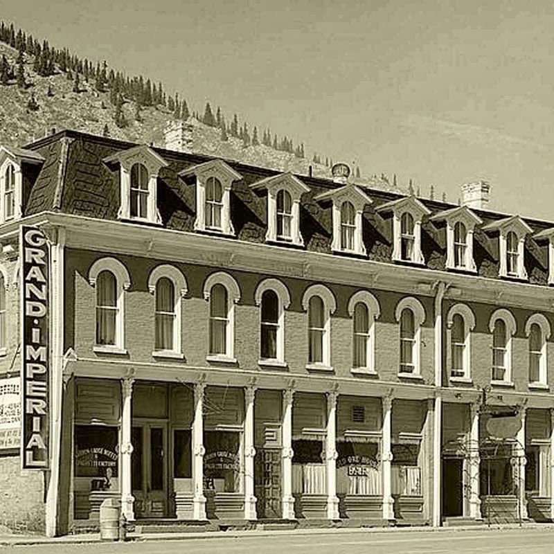 Why This Old Lady Of Silverton Still Charms