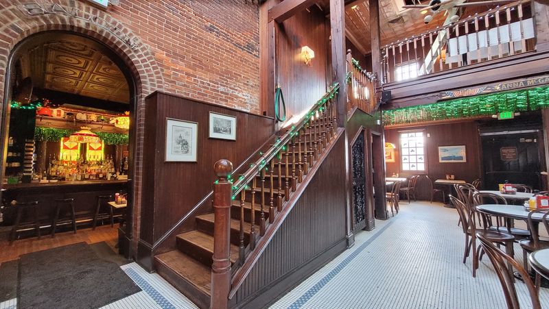 Why This Old Tavern Still Wins