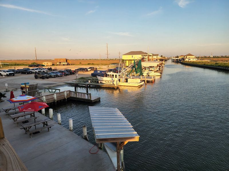 Why This Shrimp Shack Keeps Winning Fans