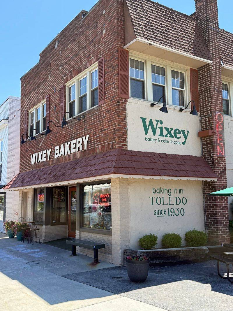 Wixey Bakery, Toledo, OH