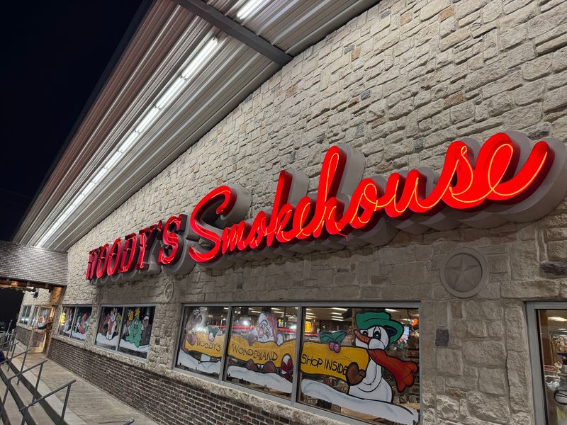 Woody's Smokehouse Southbound, Centerville, TX