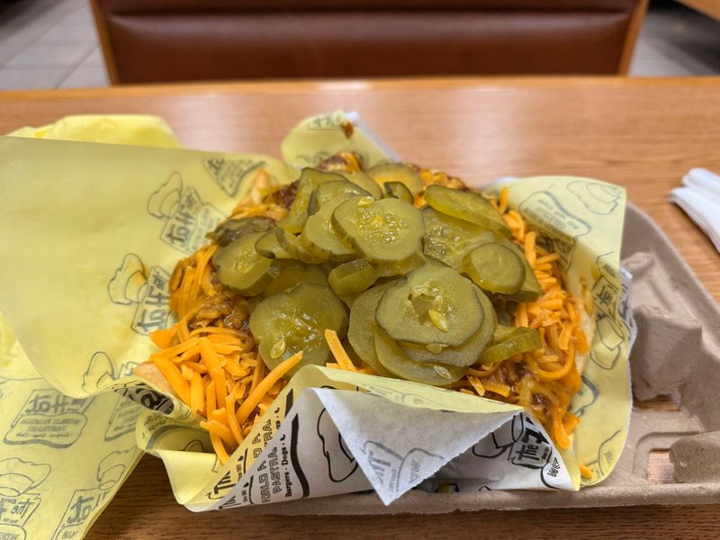 Worth the Stop for Burgers and Tradition Worth the Stop for Burgers and Tradition