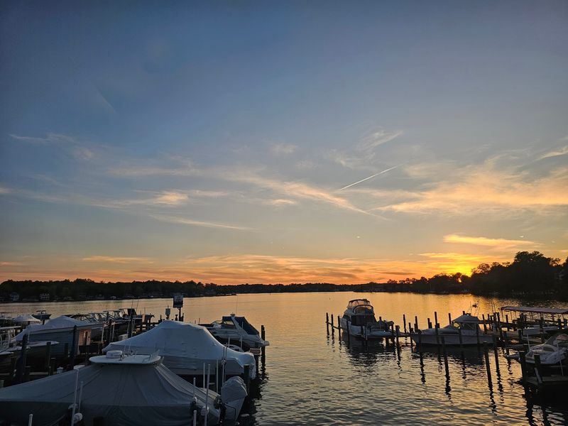 Yellowfin Steak & Fish House, Edgewater Maryland, Edgewater, MD