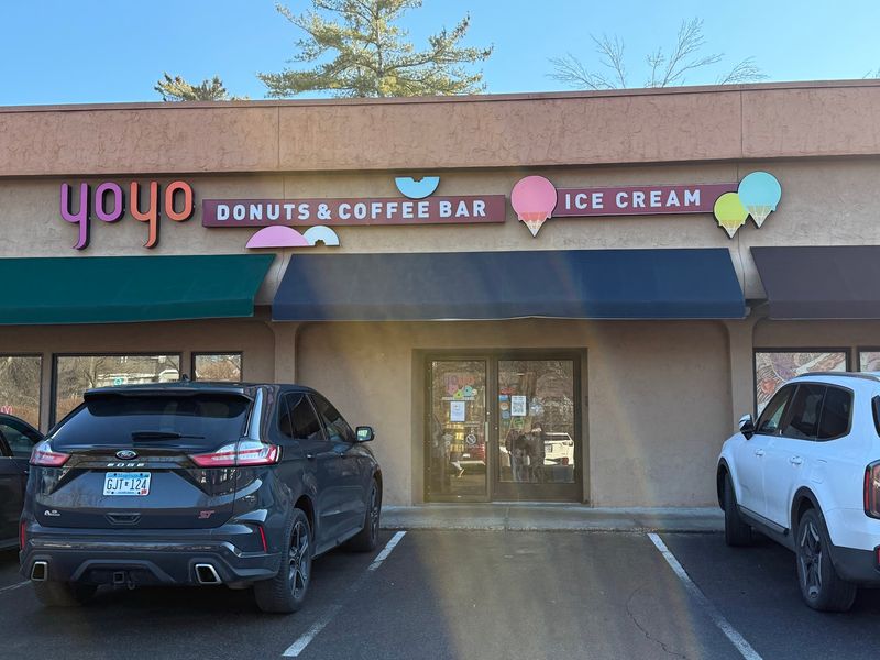 YoYo Donuts and Coffee Bar, Minnetonka YoYo Donuts and Coffee Bar, Minnetonka