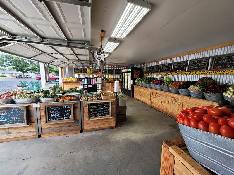 Your Santa Clara Farm Stand, Eugene, OR
