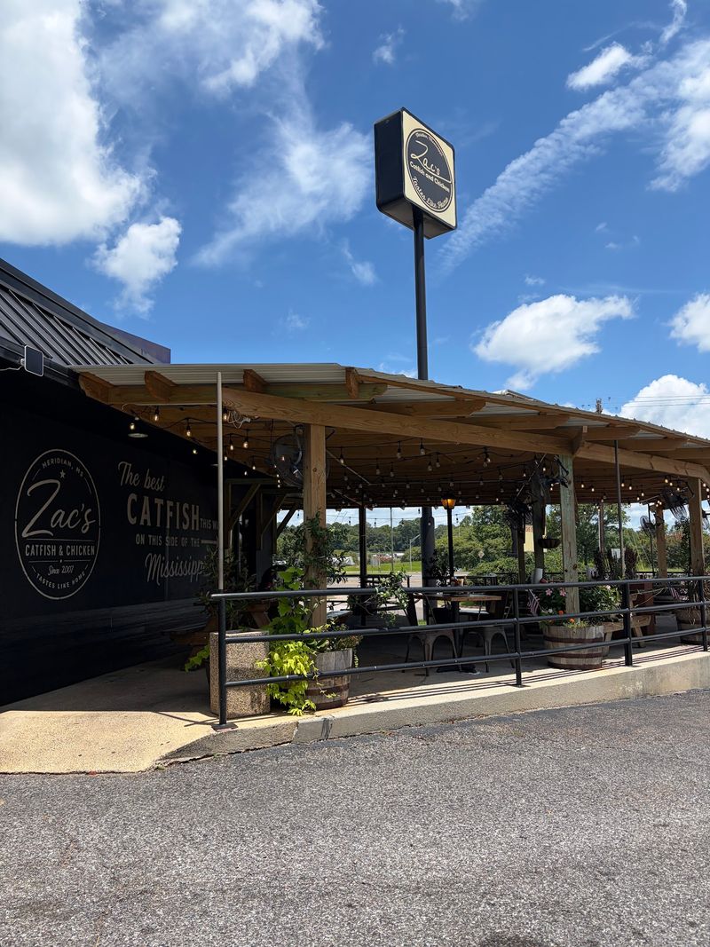 Zac's Catfish and Chicken, Meridian, MS Zac's Catfish and Chicken, Meridian, MS