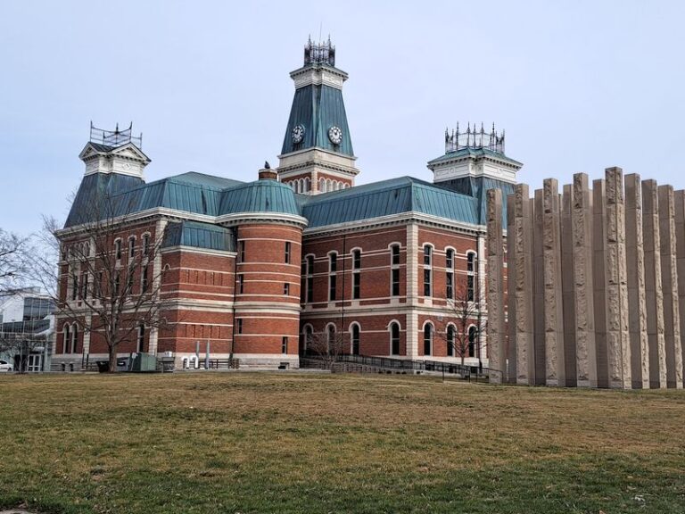 Retirees Are Picking Columbus, Indiana For Its Famous Architecture And Surprisingly Affordable Homes