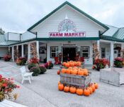 Since The 1930s, This Door County Cherry Market Has Sold Pies Straight From Its Orchards
