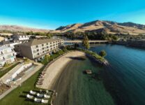 This Relaxed Washington Town On Lake Chelan Is Where Families Return Every Year To Slow Down