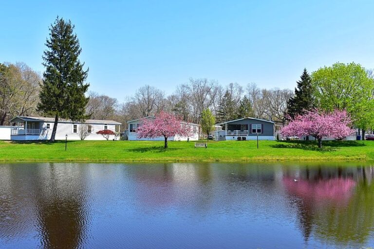 In This Wooded New Jersey Town, Retirees Are Quietly Buying Affordable Homes Near Lakes