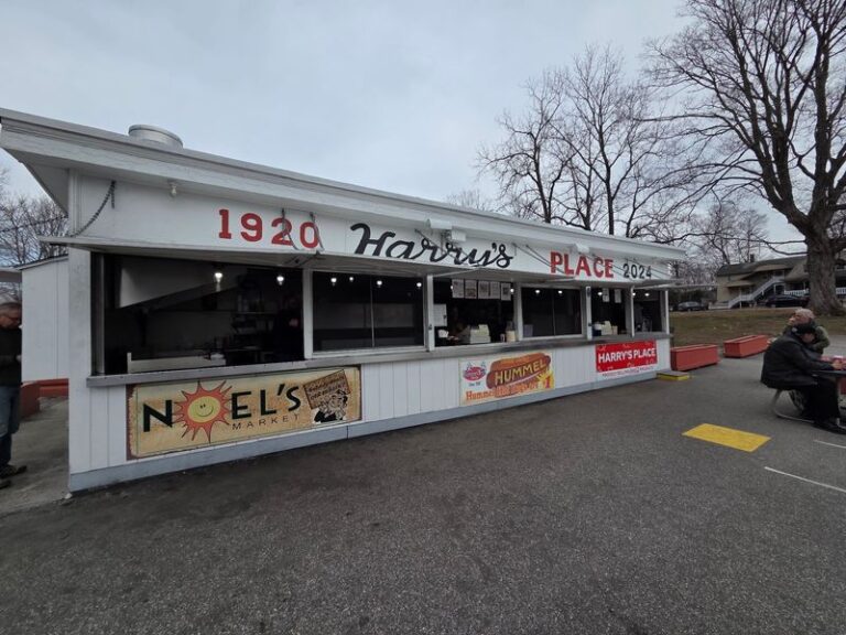 Frosty Drinks Are Still Poured At These 7 Connecticut Roadside Stands
