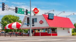 Swing By Before Winter Closes These 8 Minnesota Seasonal Ice Cream Stands For The Year