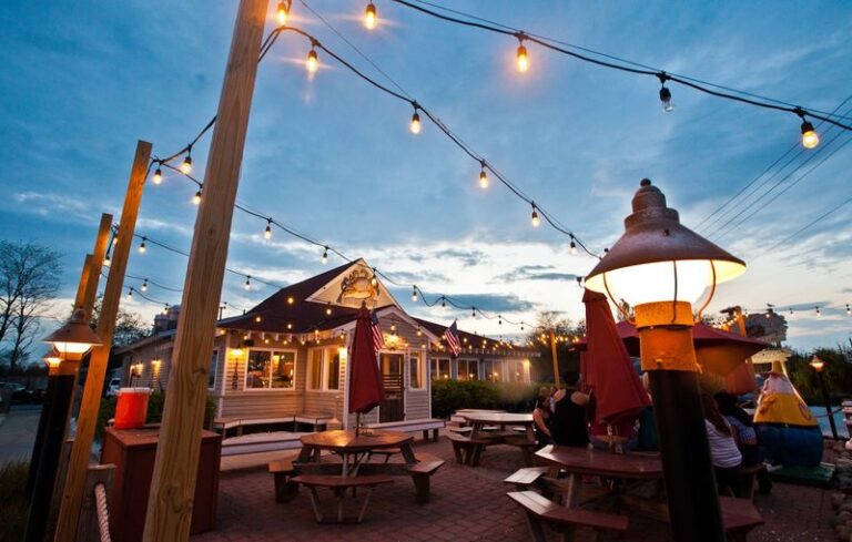Down The Shore In Manahawkin, This Bustling Crab House Draws New Jersey Diners For Its Blue Claw Crabs