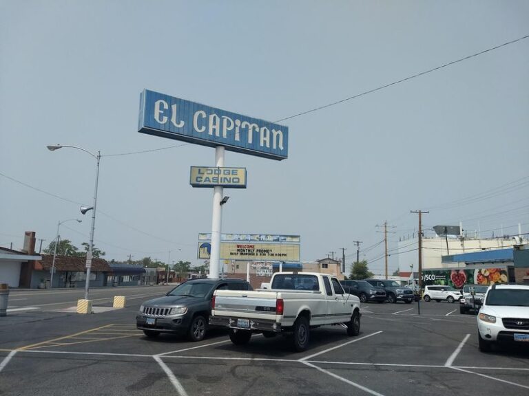 Hawthorne Locals Keep The Booths Full At This Longtime Highway 95 Diner