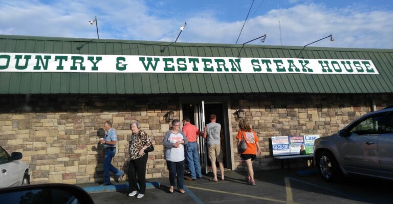 Tennessee’s Best Old-School Hamburger Steaks Are Served At These 8 Small-Town Spots