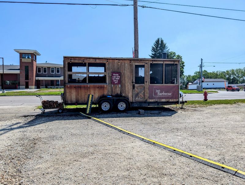 Ohio Barbecue Fans Happily Drive An Hour For The Texas-Style Smoked Brisket At This Beloved Kent Spot