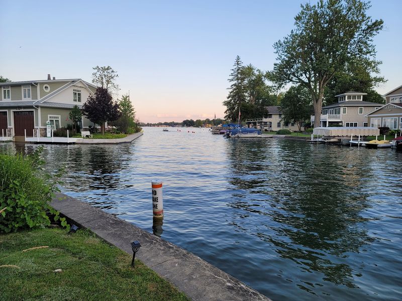 Retirees Are Trading City Life For This Quiet Indiana Lake Town With Cheap Waterfront Homes