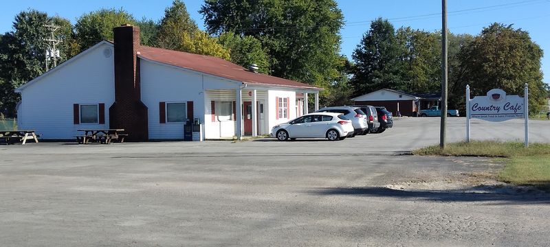 This Small-Town Kentucky Diner Serves Homemade Peanut Butter Pie And Friday Night Catfish