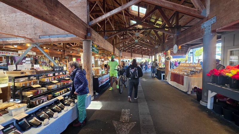 These 8 Washington Farmers Markets Are Worth Building A Whole Saturday Morning Around