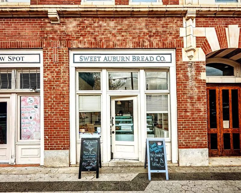 Warm Up With A Cinnamon Roll And Coffee At This Small-Town Georgia Bakery