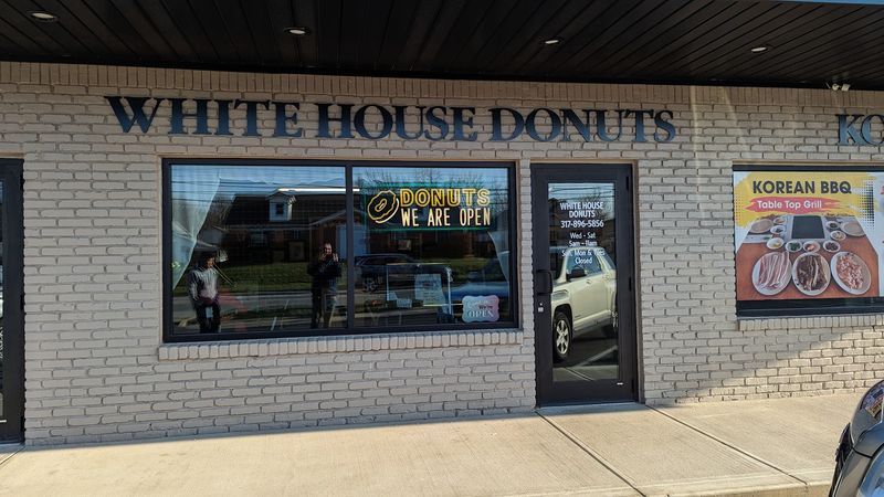 Seven Indiana Donut Shops Where The Line Starts Before Sunrise On Saturdays