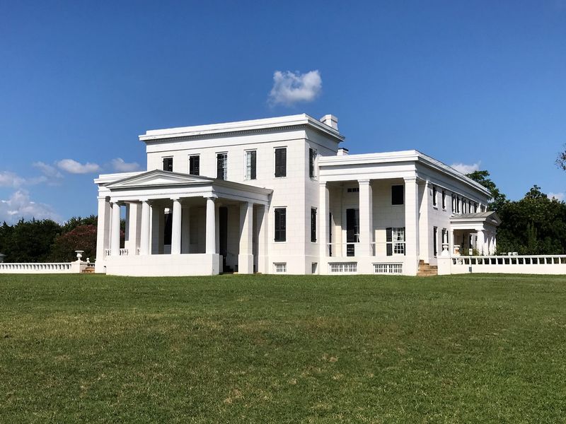 You Can Spend The Night In A Beautifully Restored 1850s Alabama Plantation Home Full Of Southern Charm