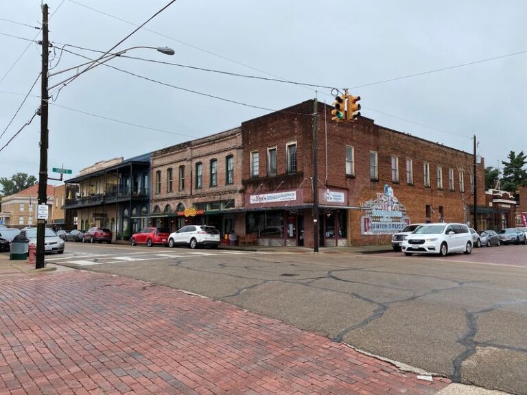 This Peaceful East Texas Lake Town Offers Piney Woods Views And Homes You Can Actually Afford
