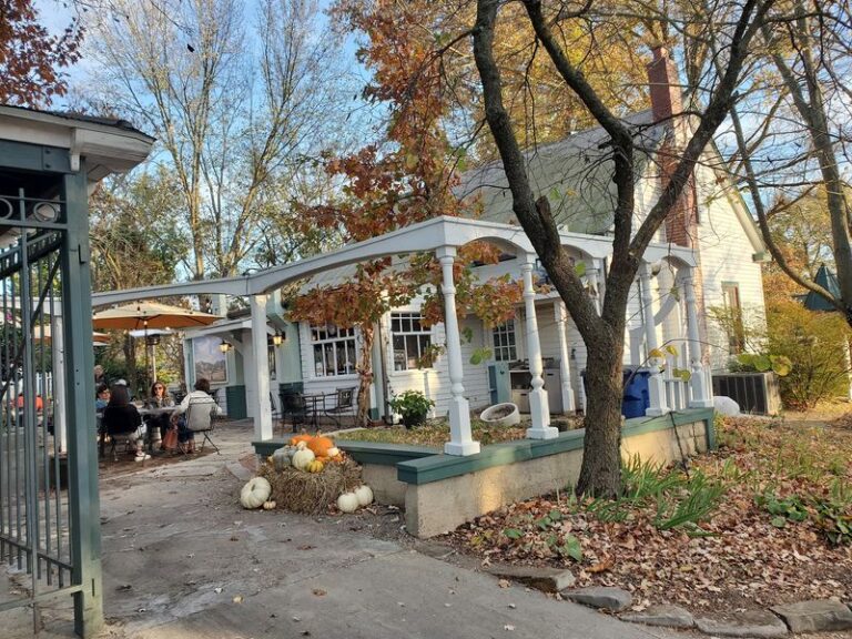 8 Missouri Farm-To-Table Restaurants Where The Menu Changes With Whatever’s Ripe That Week