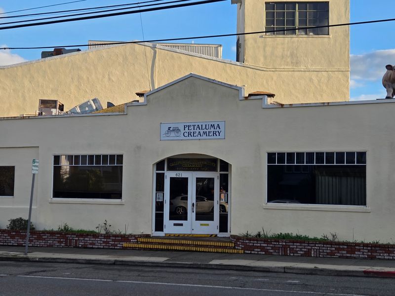 Step Into This Petaluma Creamery Where They’ve Been Making Cheese The Same Way For Over A Century