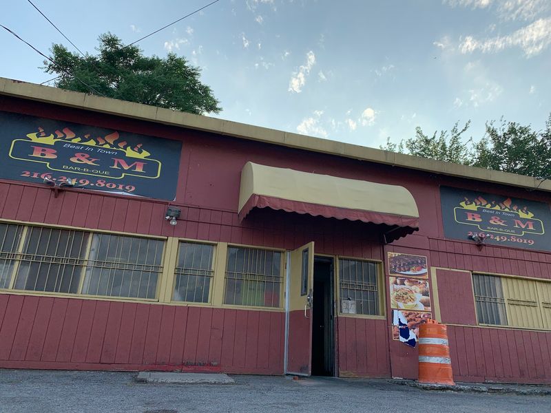 Ohio Sandwich Fans Line Up For The Polish Boy At These 6 Cleveland Spots