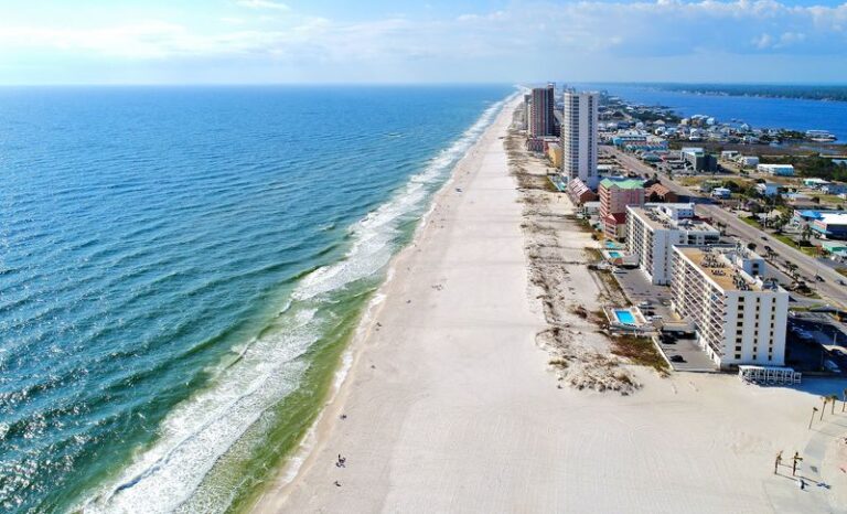 The 7 Alabama Beach Towns Where Retirees Live Comfortably On The Gulf Coast