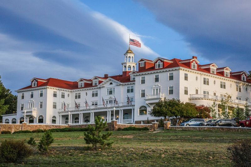 Ghost Stories Still Swirl Around This Grand Old Colorado Hotel Perched Above Estes Park